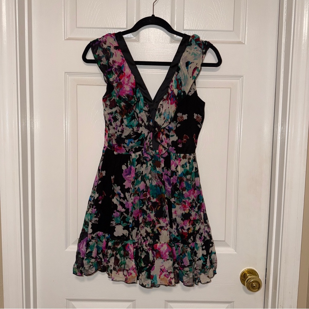 Karina Grimaldi Floral Ruffle Satin V Neckline Dress Xs